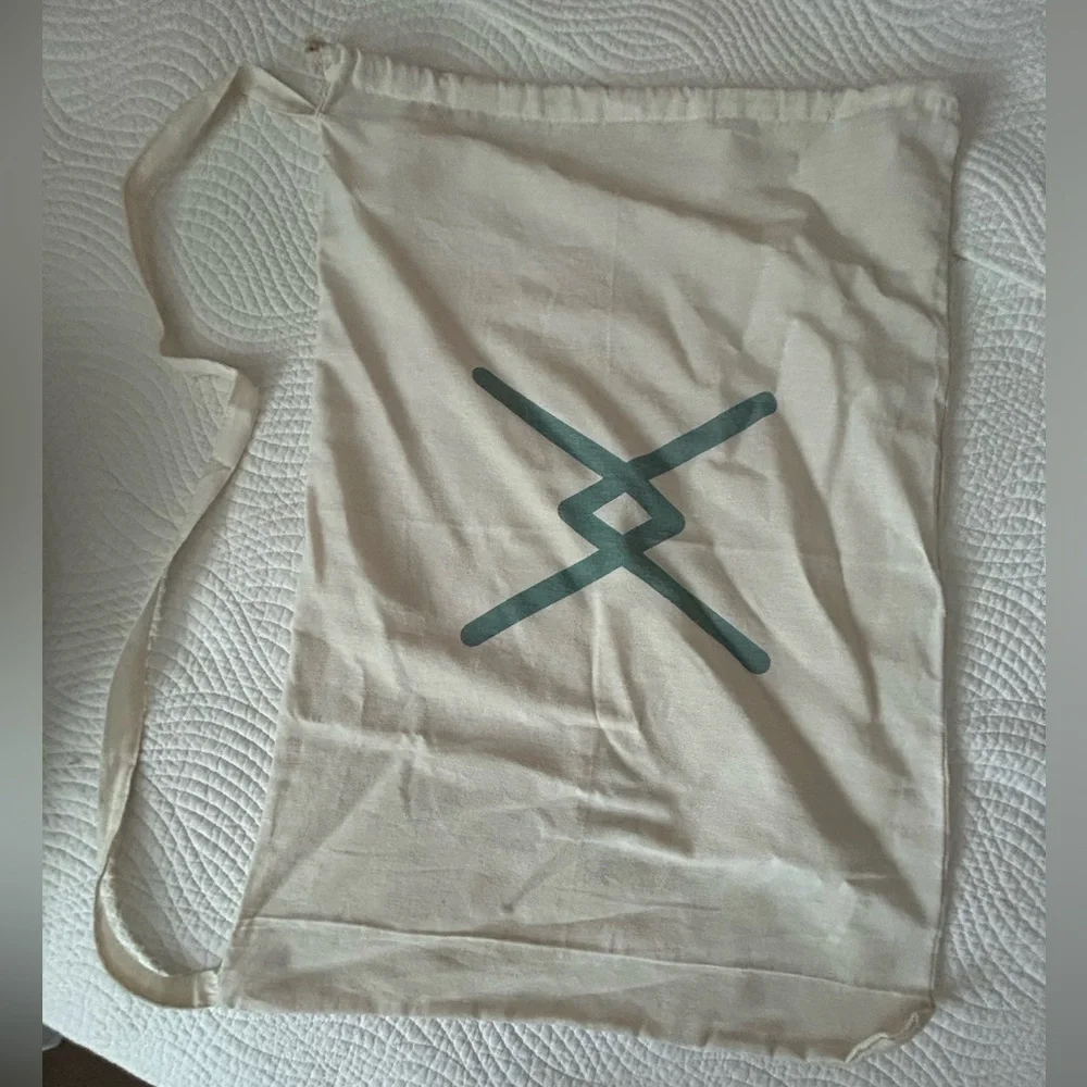 Aloft • Canvas/Linen Laundry Bag - Picture 2 of 3